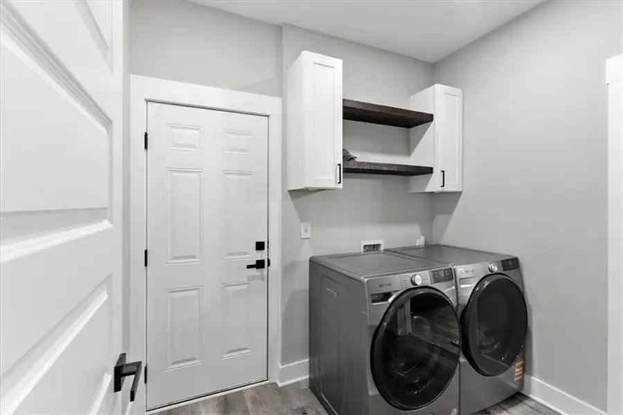 Furnished interior view inside a new home in , Adairsville (Image 6).