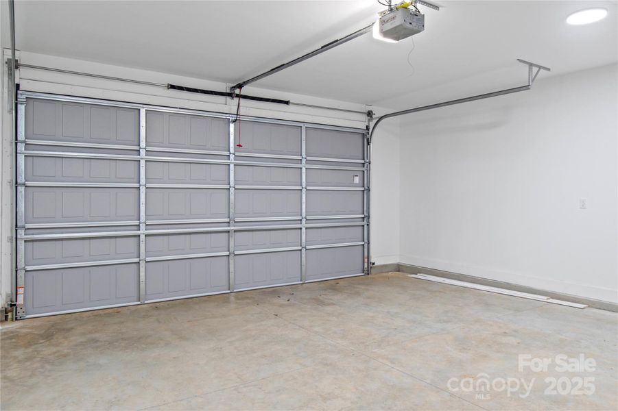 Spacious, unfurnished interior of a new home in , Winston-Salem (Image 27).