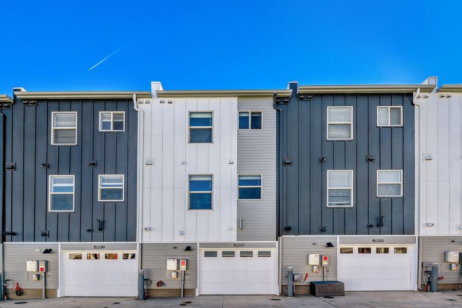 Arvada, CO New Home.  - Slide 4