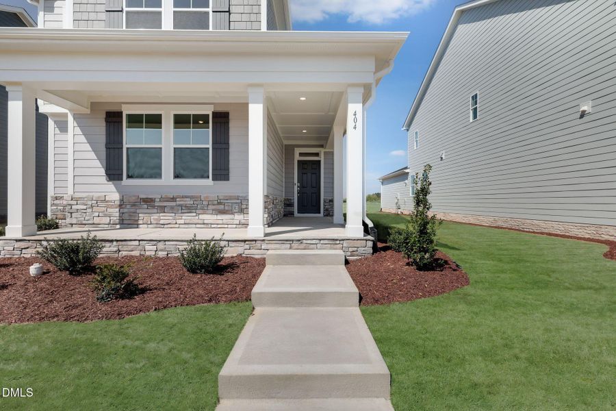 SUN_RetreatatRobertson_Pic_Waterbury-2