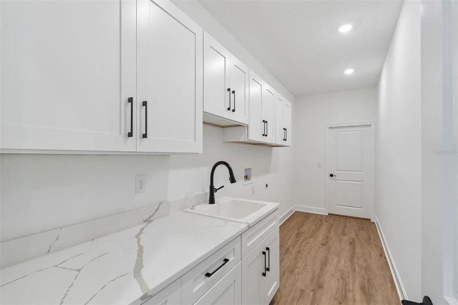 Furnished interior view inside a new home in , Weeki Wachee (Image 44).