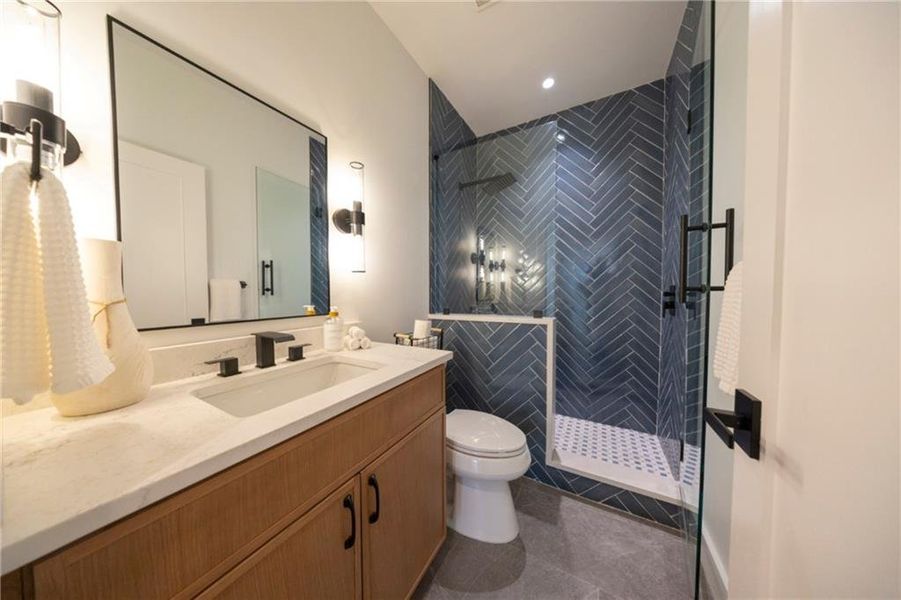 Furnished interior view inside a new home in , Gainesville (Image 12).