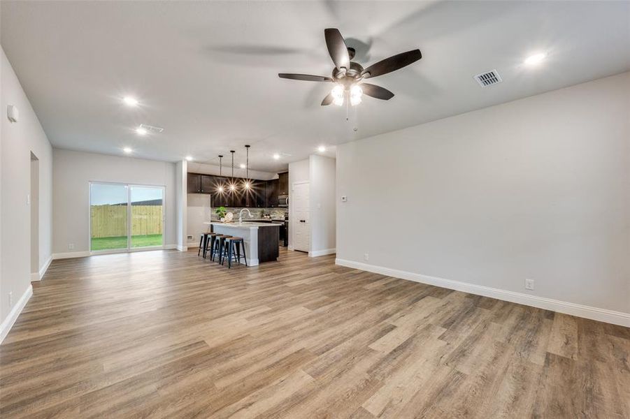 Spacious, unfurnished interior of a new home in , Whitesboro (Image 20). Spacious, unfurnished interior of a new home in , Whitesboro (Image 20).