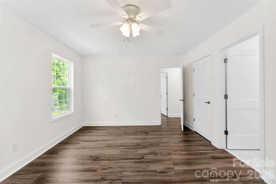 Spacious, unfurnished interior of a new home in , Bessemer City (Image 20).