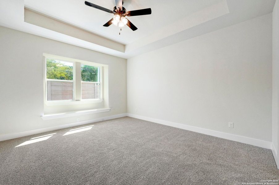 Spacious, unfurnished interior of a new home in Crown Ridge Manor, San Antonio (Image 18).