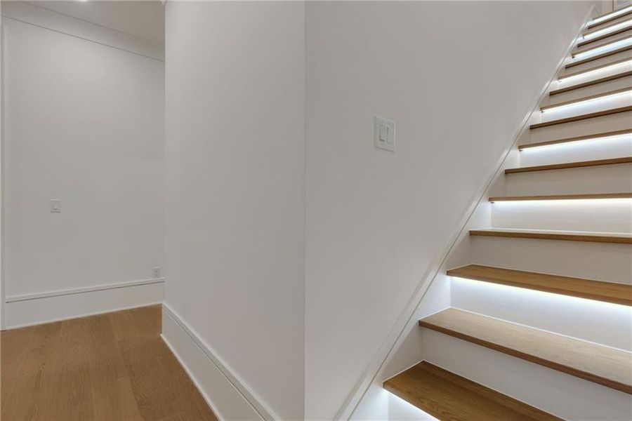 Spacious, unfurnished interior of a new home in , Monroe (Image 26).