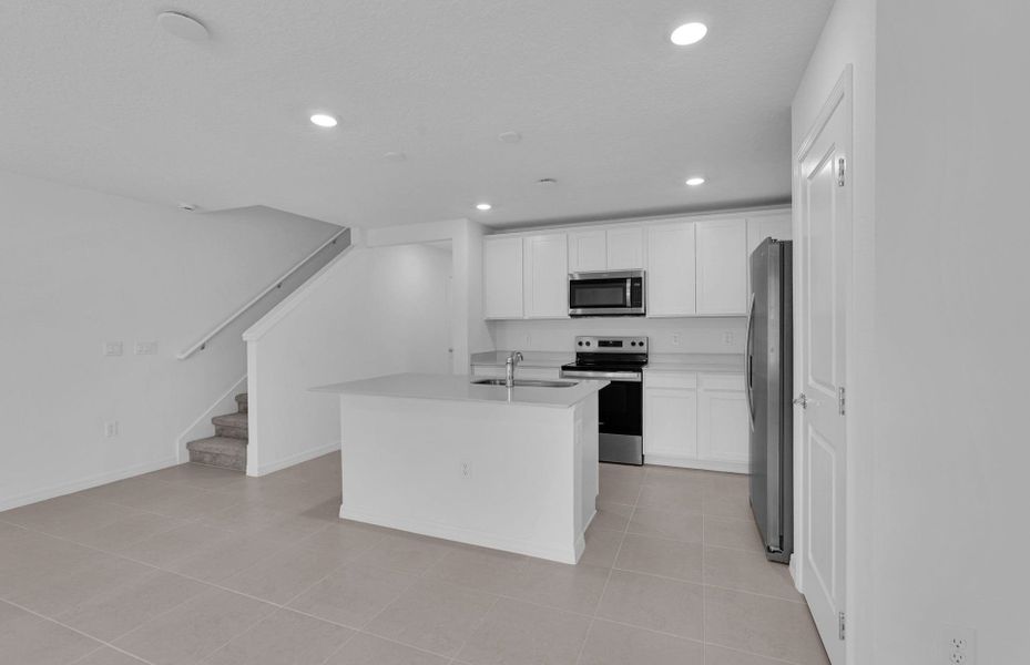 Furnished interior view inside a new home in Normandy Pines, Jacksonville (Image 10).