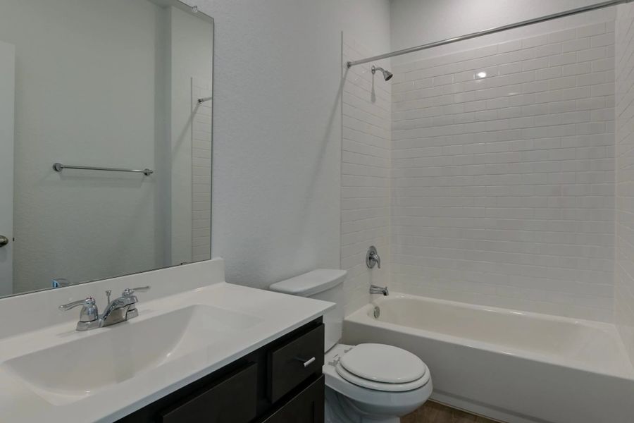 Bathroom - Oxford Collection