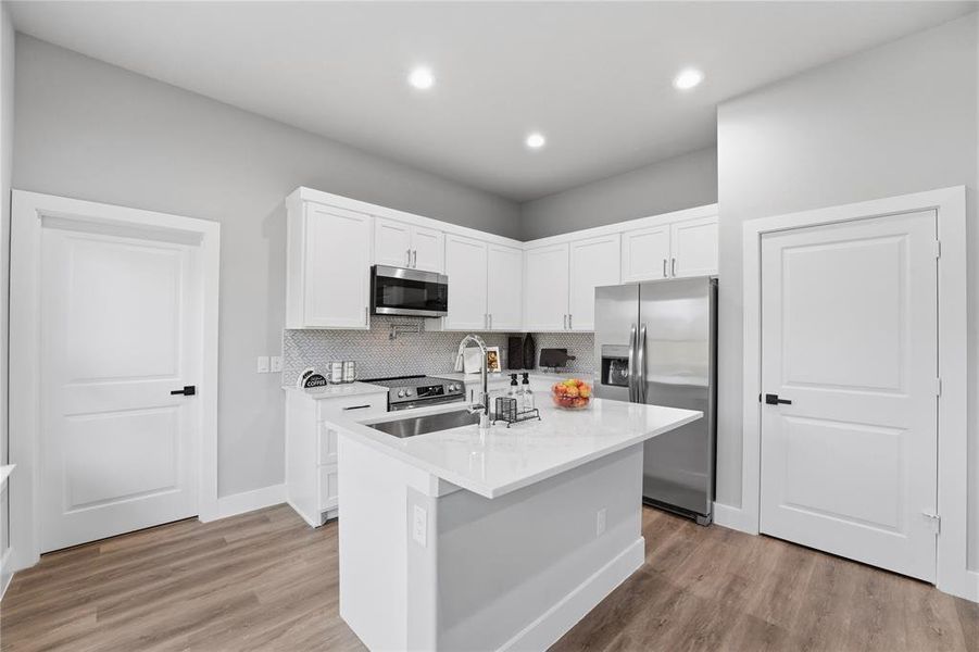 Furnished interior view inside a new home in , Waxahachie (Image 11). Furnished interior view inside a new home in , Waxahachie (Image 11).