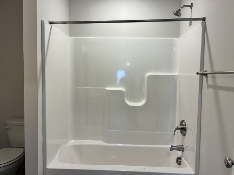 Close-up of interior finishes inside a home in Holly Ridge, Greenville (Image 10).