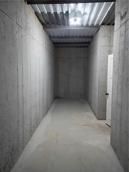 Spacious, unfurnished interior of a new home in , Dallas (Image 18).