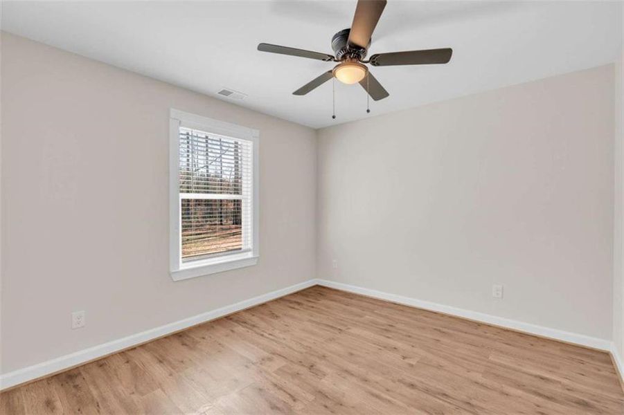 Spacious, unfurnished interior of a new home in , Temple (Image 36).