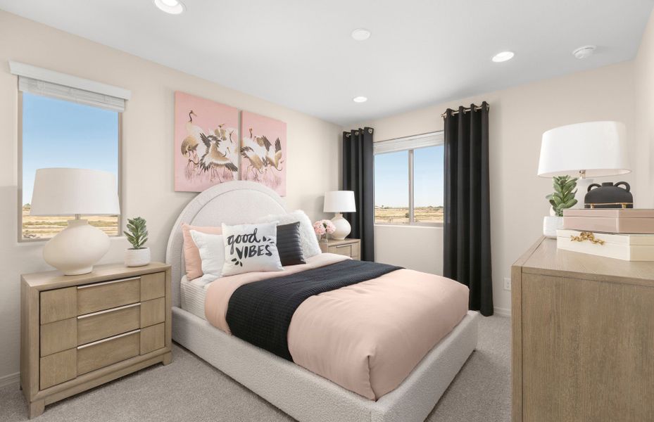 Representative furnished interior of a home built from the Starling by Pulte Homes in Alamar, Tolleson (Image 10).