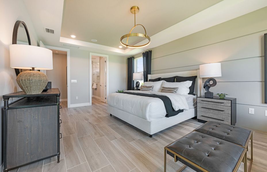 Representative furnished interior of a home built from the Easley by Pulte Homes in Highpointe, Stuart (Image 30).