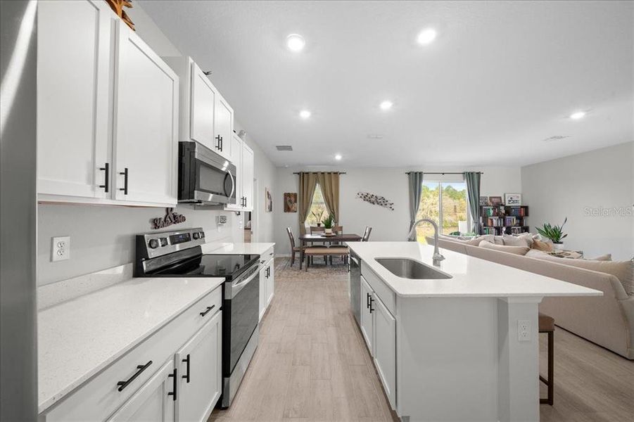 Furnished interior view inside a new home in Ocala, Ocala (Image 19).