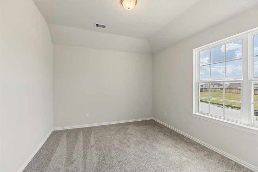 Spacious, unfurnished interior of a new home in Brookewater, Rosenberg (Image 26).
