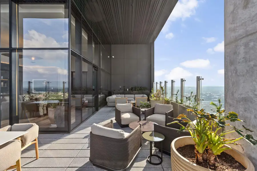 Outdoor Dining+ Entertainment Area