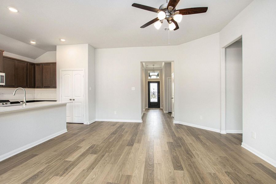 Spacious, unfurnished interior of a new home in , Bay City (Image 19). Spacious, unfurnished interior of a new home in , Bay City (Image 19).