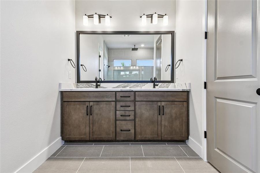 Furnished interior view inside a new home in Palmera Wellen Park - Classic Series, Venice (Image 9).