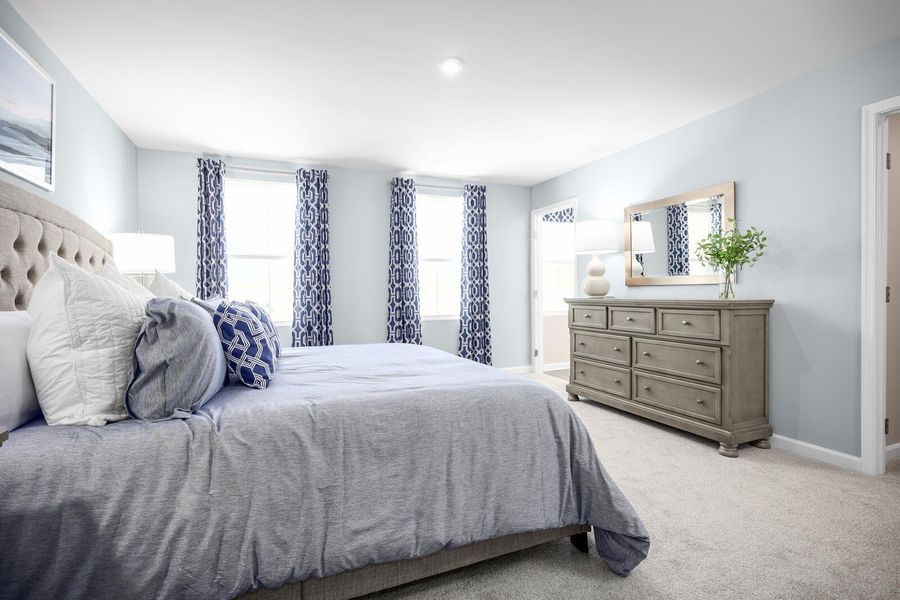 Furnished interior view inside a new home in Somerset, Santee (Image 12).