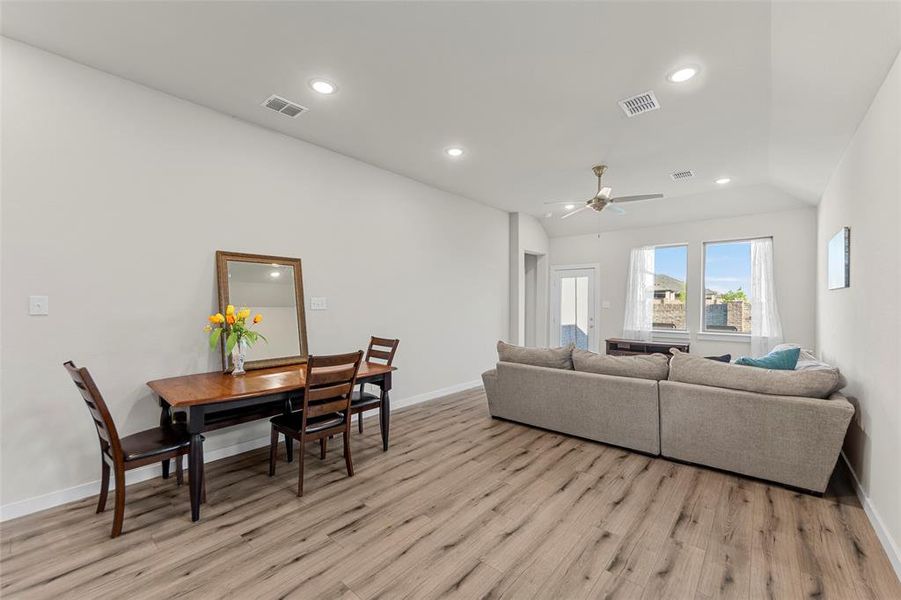 Open breakfast area and living room. So many options for this space! Open breakfast area and living room. So many options for this space!