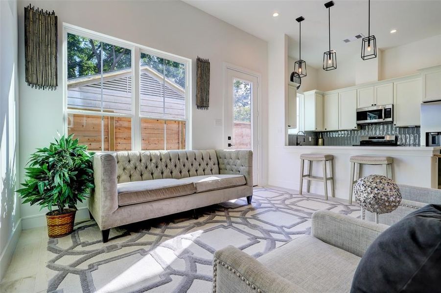 Image 10 of a home in .