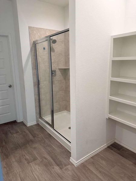 Image 18 of a home in Bryan Grove.