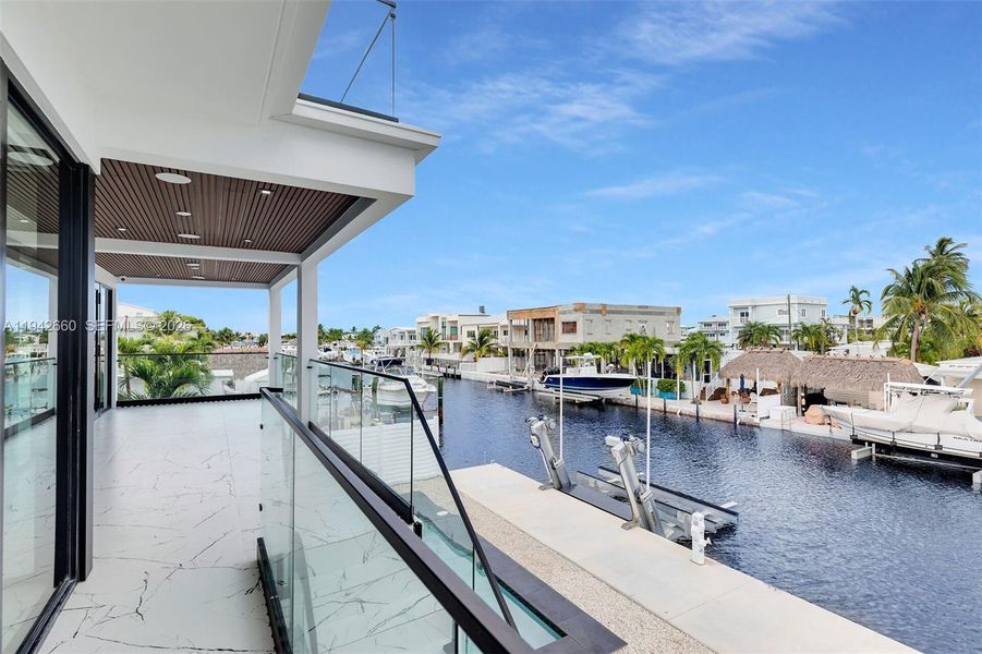 Exterior details and patio area of a home in , Key Largo (Image 35).