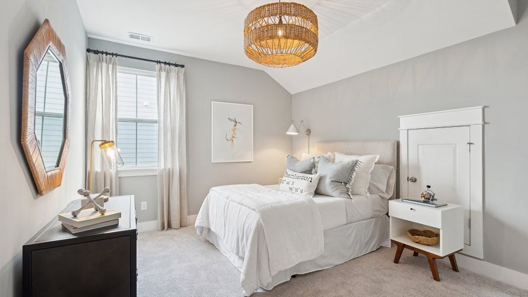 2663 Hayden Bed4 1of2 F2 073125