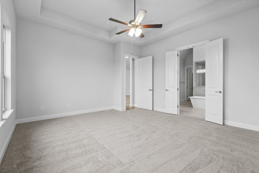 Representative unfurnished interior of a home built from the Classic Series - Vanderbilt by DRB Homes in Oaks at San Gabriel, Georgetown (Image 22).