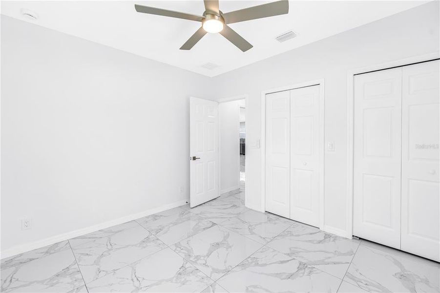 Spacious, unfurnished interior of a new home in , St. Petersburg (Image 32).