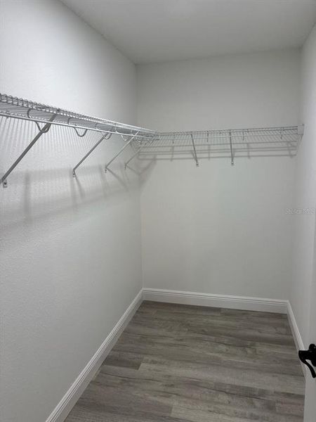 Spacious, unfurnished interior of a new home in , Citrus Springs (Image 23).