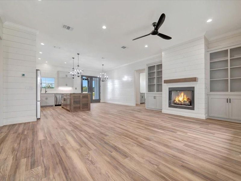 Spacious, unfurnished interior of a new home in , Huntington (Image 18).