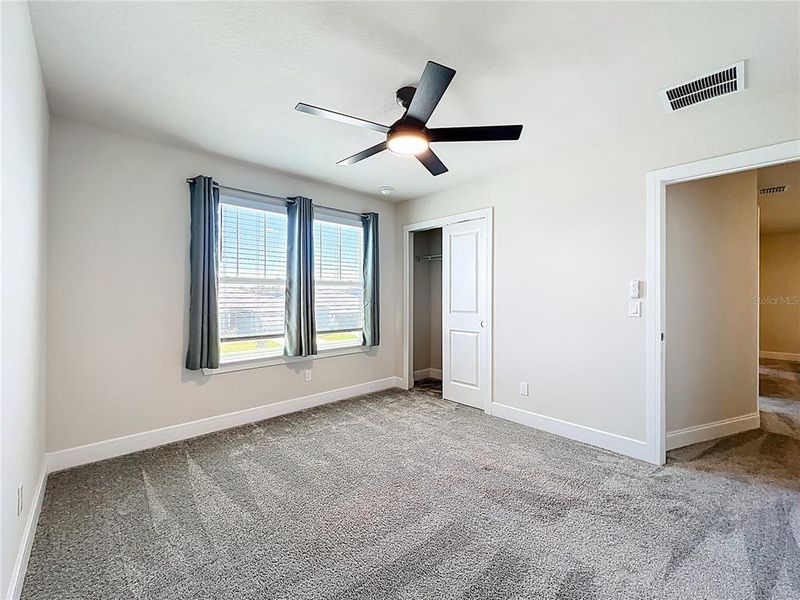 Spacious, unfurnished interior of a new home in Amelia Groves, St. Cloud (Image 29).