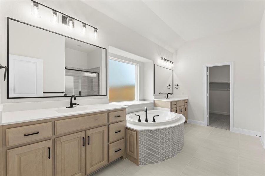 DFW-Lovers Landing-Concept 2622-405 Heritage Hill Drive-Primary bathroom2-Risewell Homes DFW-Lovers Landing-Concept 2622-405 Heritage Hill Drive-Primary bathroom2-Risewell Homes