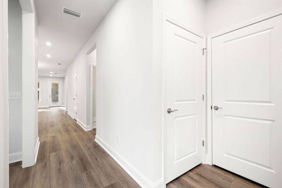 Spacious, unfurnished interior of a new home in Sun City Hilton Head, Bluffton (Image 22).