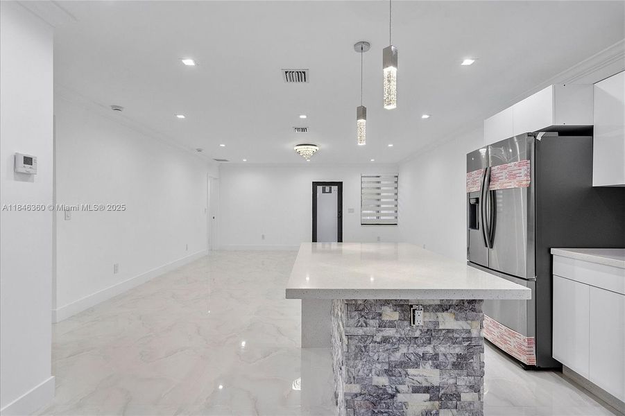 Image 27 of a home in .