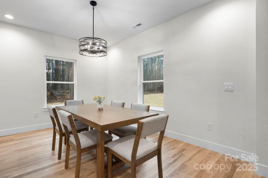 Furnished interior view inside a new home in , Lincolnton (Image 9).