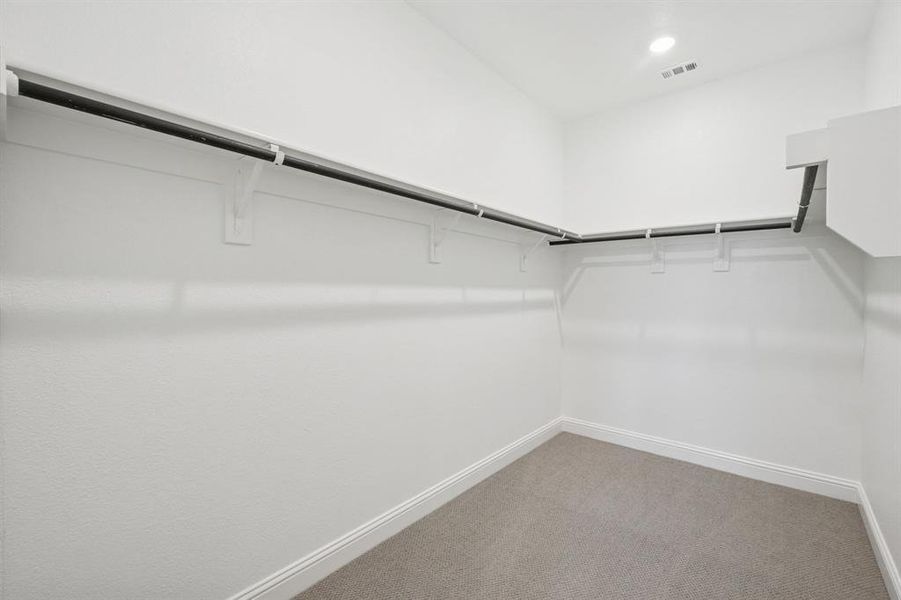 Photo is not of the actual home, but is an inspirational photo of builder’s model home and may depict options, furnishings, and/or decorator features that are not included. Photo is not of the actual home, but is an inspirational photo of builder’s model home and may depict options, furnishings, and/or decorator features that are not included.