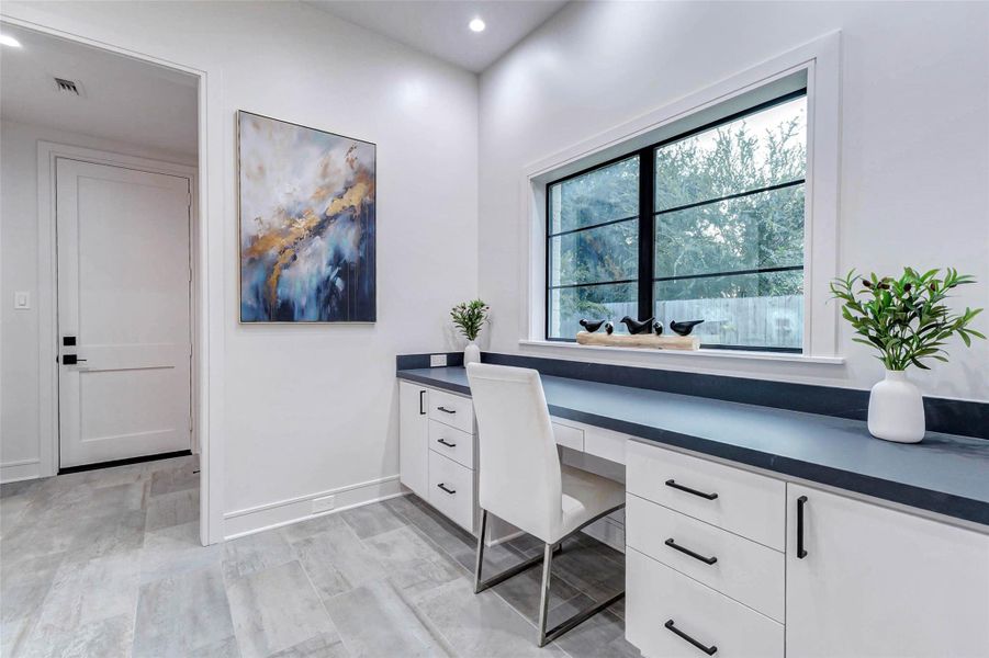 Furnished interior view inside a new home in , Houston (Image 37). Furnished interior view inside a new home in , Houston (Image 37).