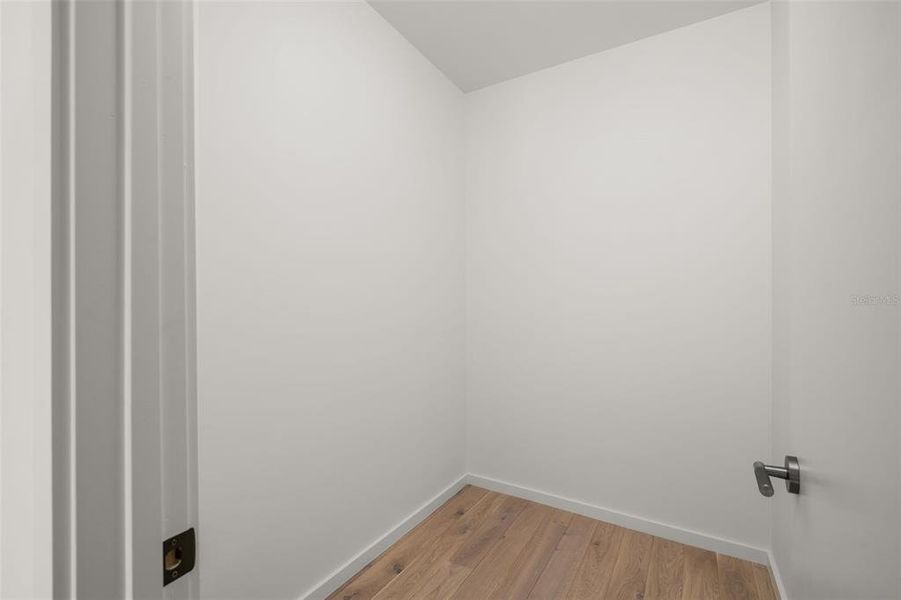 Spacious, unfurnished interior of a new home in , Sarasota (Image 59). Spacious, unfurnished interior of a new home in , Sarasota (Image 59).