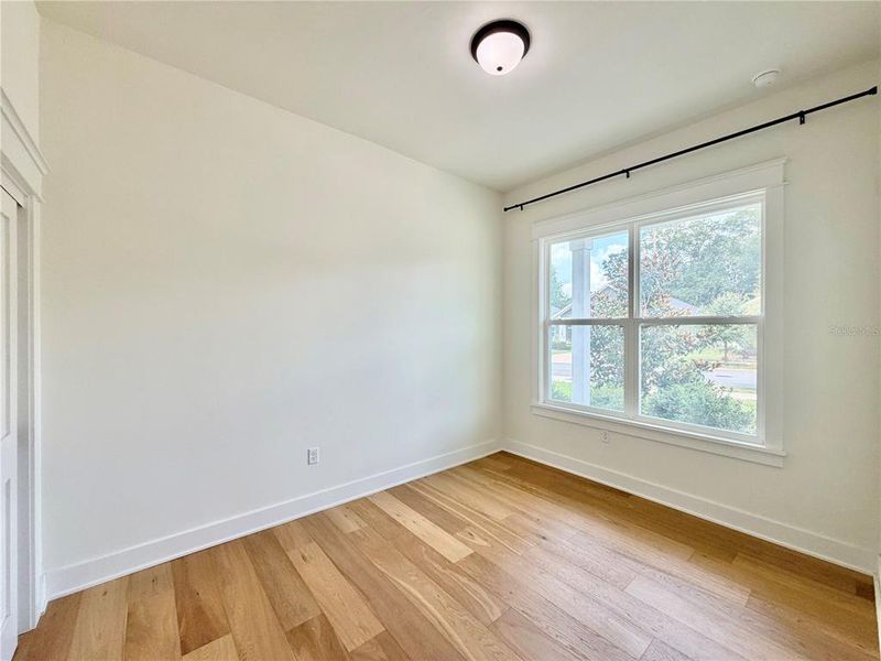 Spacious, unfurnished interior of a new home in , Gainesville (Image 38).