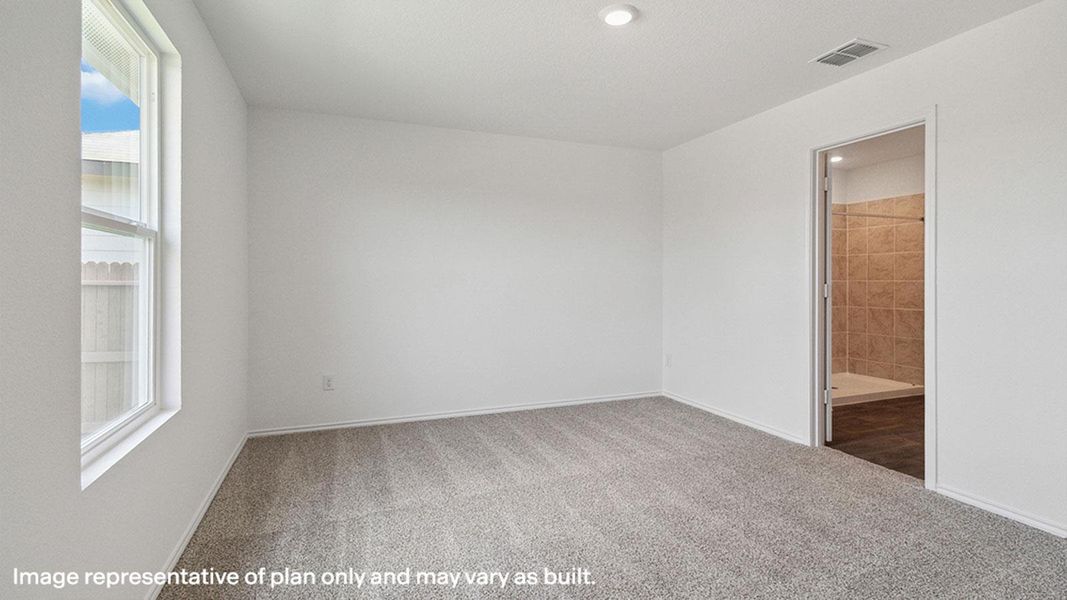 Spacious, unfurnished interior of a new home in Ladera, Luling (Image 16).