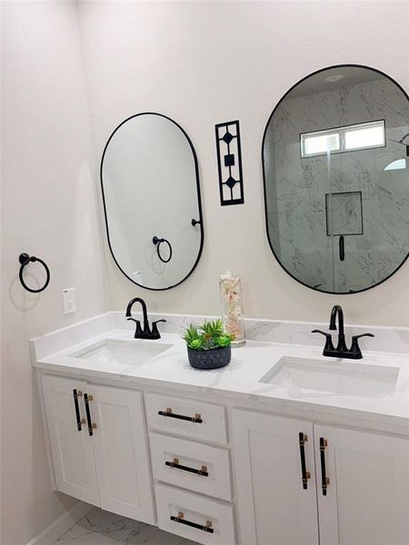 Furnished interior view inside a new home in , Quinlan (Image 15).