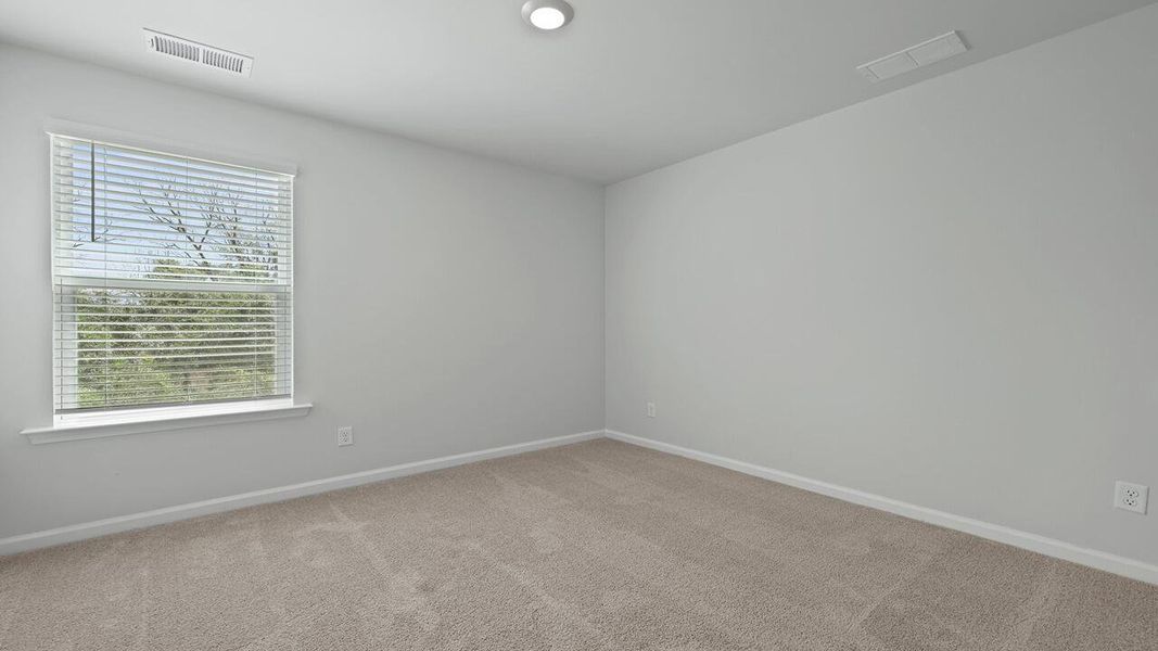 Spacious, unfurnished interior of a new home in Sheep Island, Summerville (Image 17).