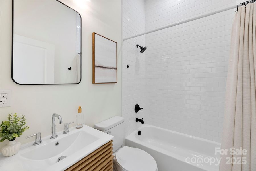 Furnished interior view inside a new home in , Charlotte (Image 5).