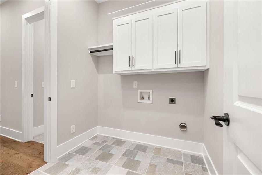 Image 81 of a home in .