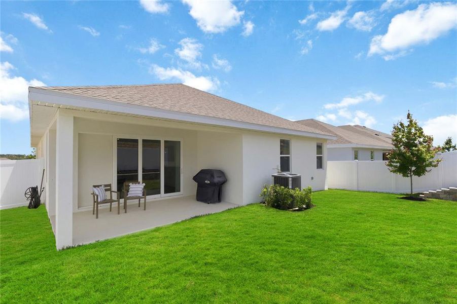 Exterior details and patio area of a home in , Clermont (Image 30).