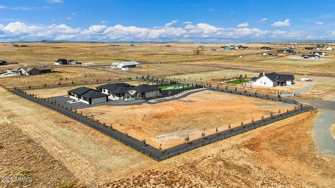 75-Aerial Back (2) 75-Aerial Back (2)