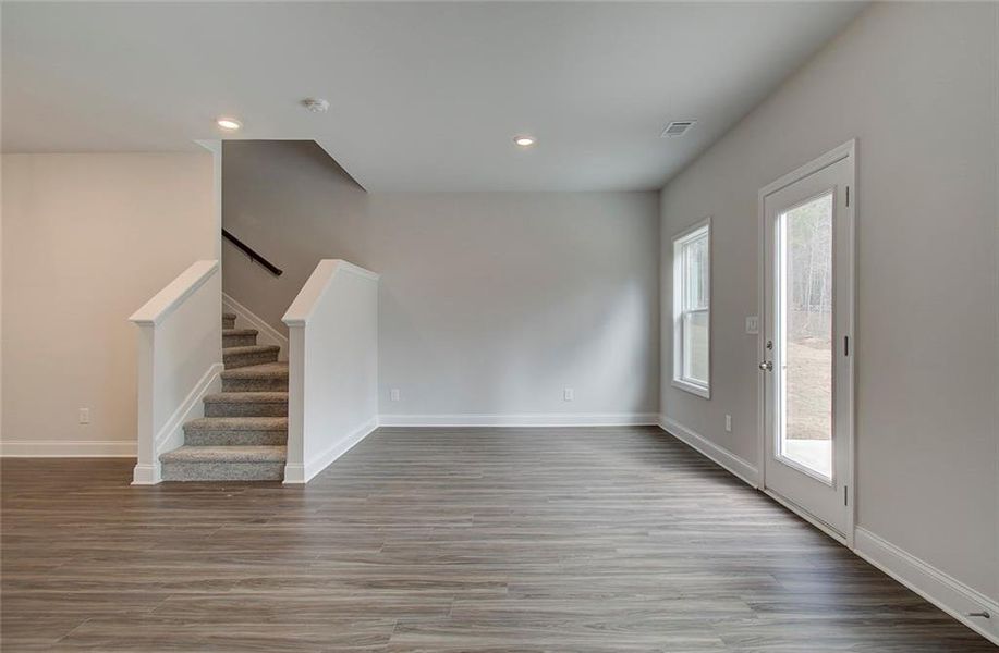 Spacious, unfurnished interior of a new home in Crofton Place Enclave, Snellville (Image 26).